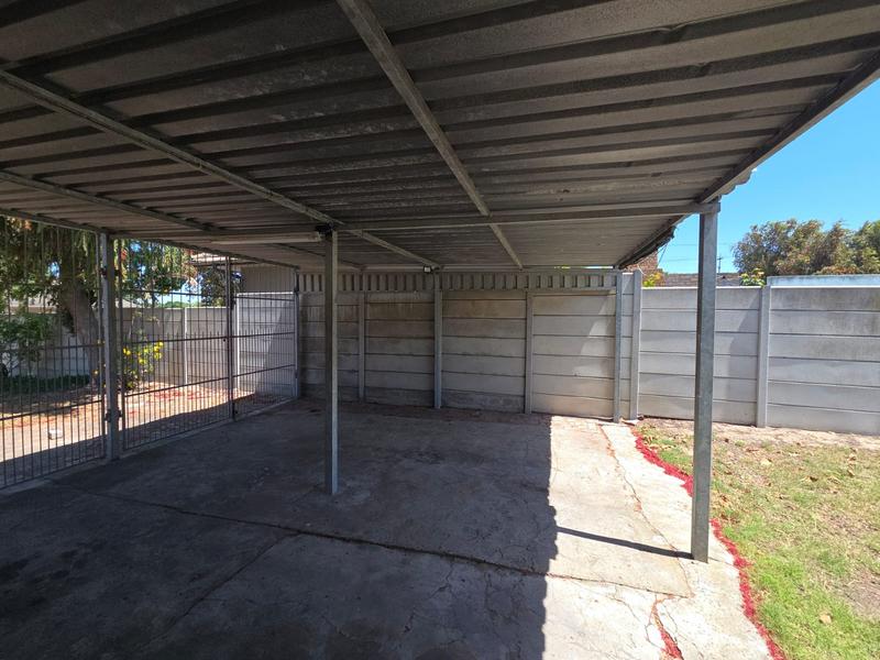 To Let 3 Bedroom Property for Rent in De La Haye Western Cape